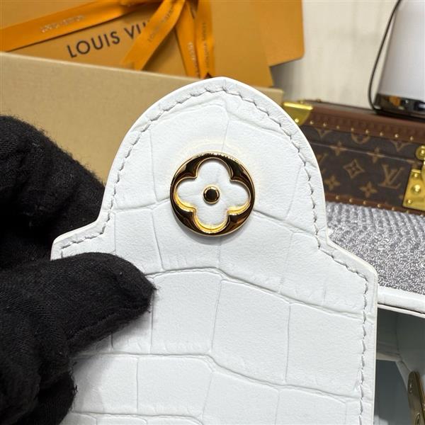 2026120164335927 870